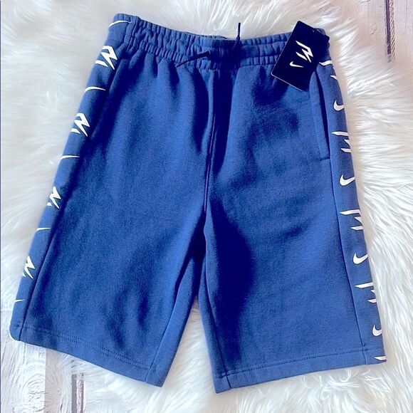Nike Boys Fleece Sweat Shorts Elastic Waistband and Sides Details - Picture 1 of 8